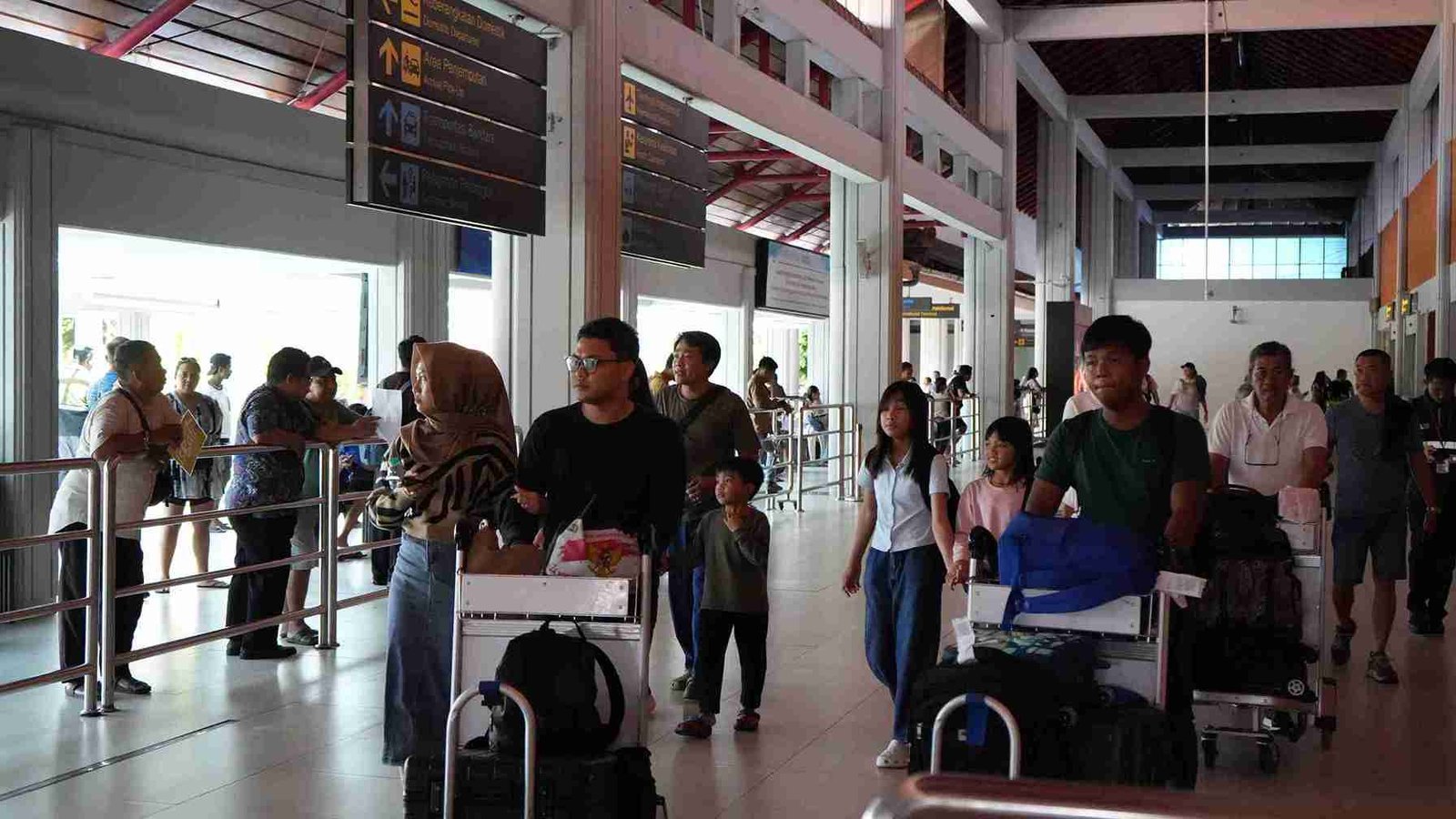 Update Posko Nataru: 463 Ribu Penumpang Lewati Bandara Ngurah Rai Bali