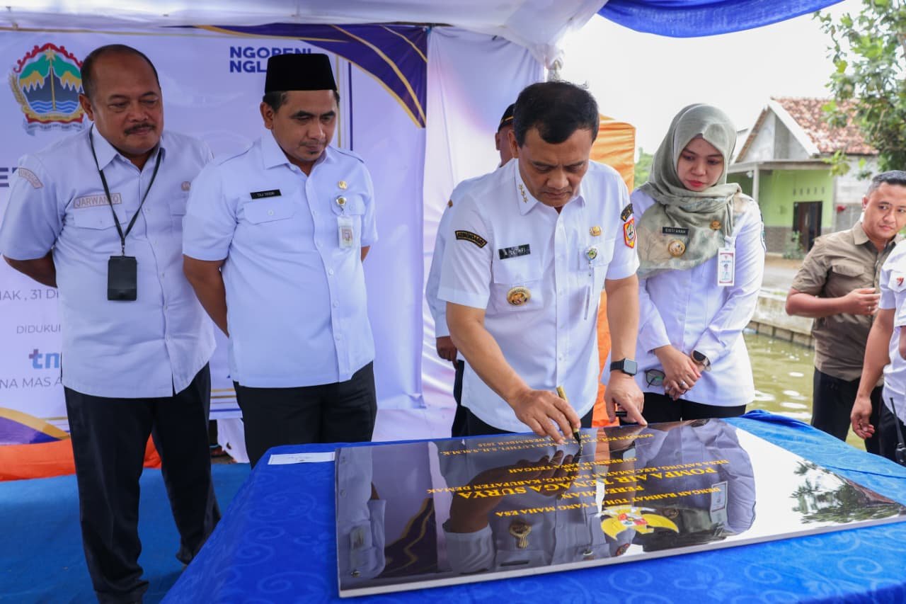 Pemprov Jateng Operasikan Pompa Air Tenaga Surya untuk Atasi Rob di Demak