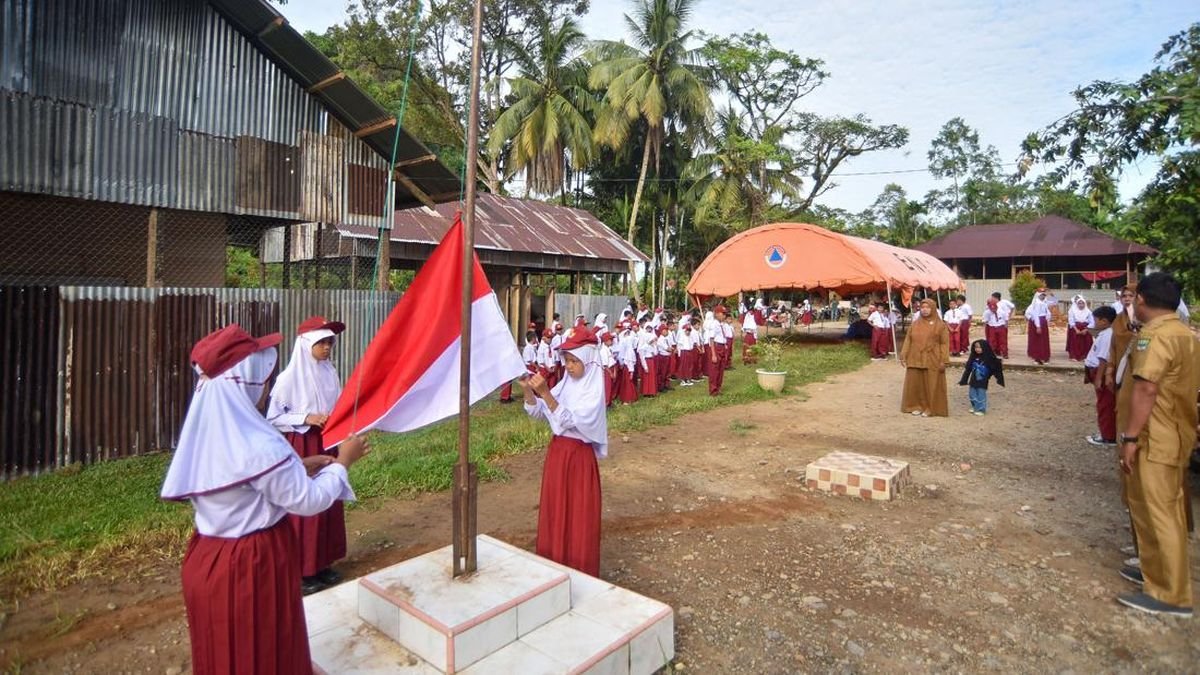 Upacara Bendera Sekolah Diperkuat, Kemendikdasmen Keluarkan Edaran Nasional