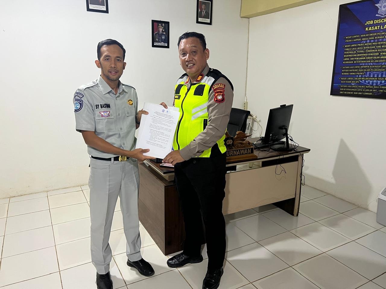Jasa Raharja Sintang dan Satlantas Polres Kapuas Hulu Teken Komitmen Bersama Percepat Layanan dan Tingkatkan Kepatuhan Pajak Kendaraan
