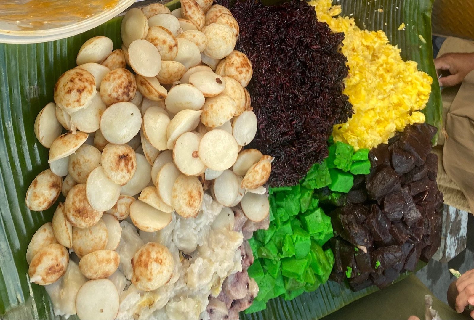 Jelang Bulan Puasa, Serabi Sasak Kian Diburu dan Viral di Media Sosial