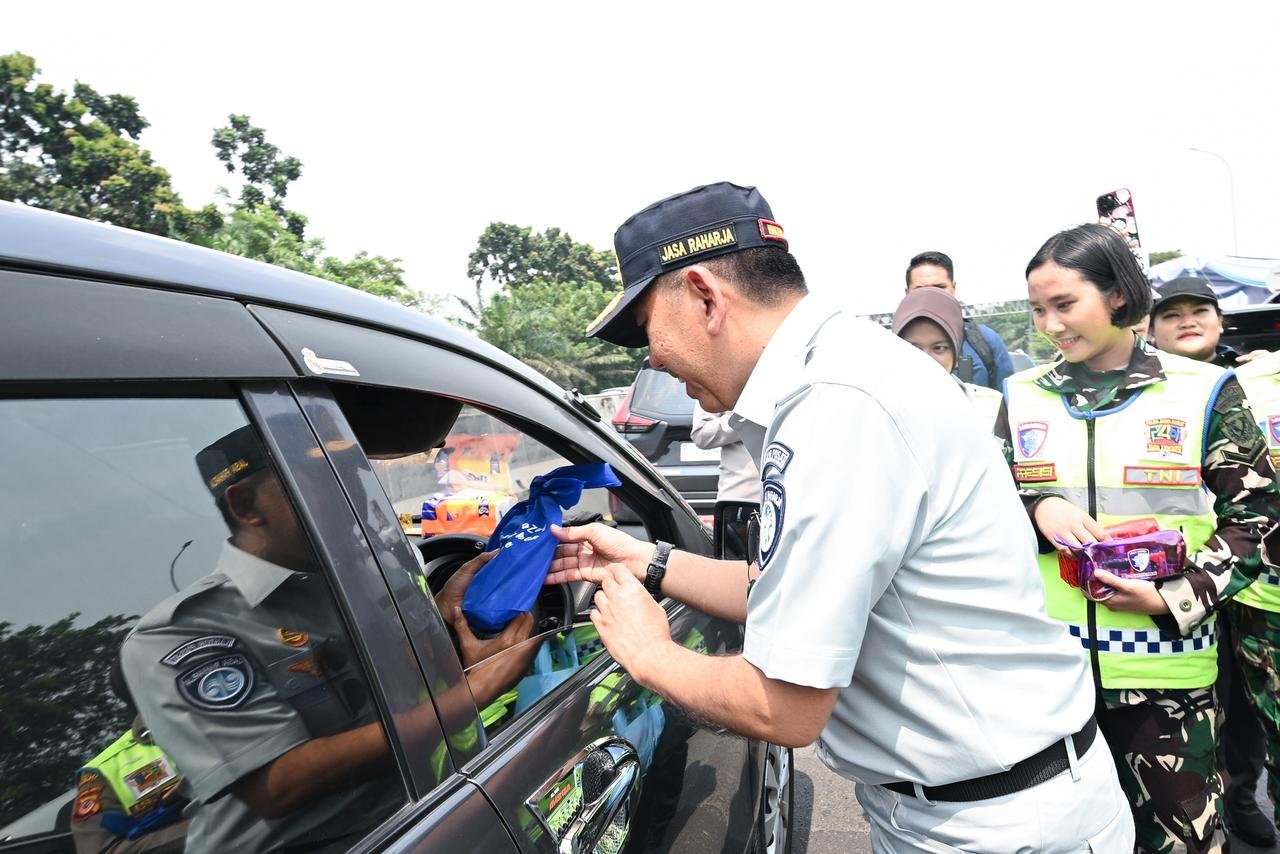 Dukung Kelancaran Mudik 2026, Jasa Raharja Hadir di Flag Off One Way Nasional 2026