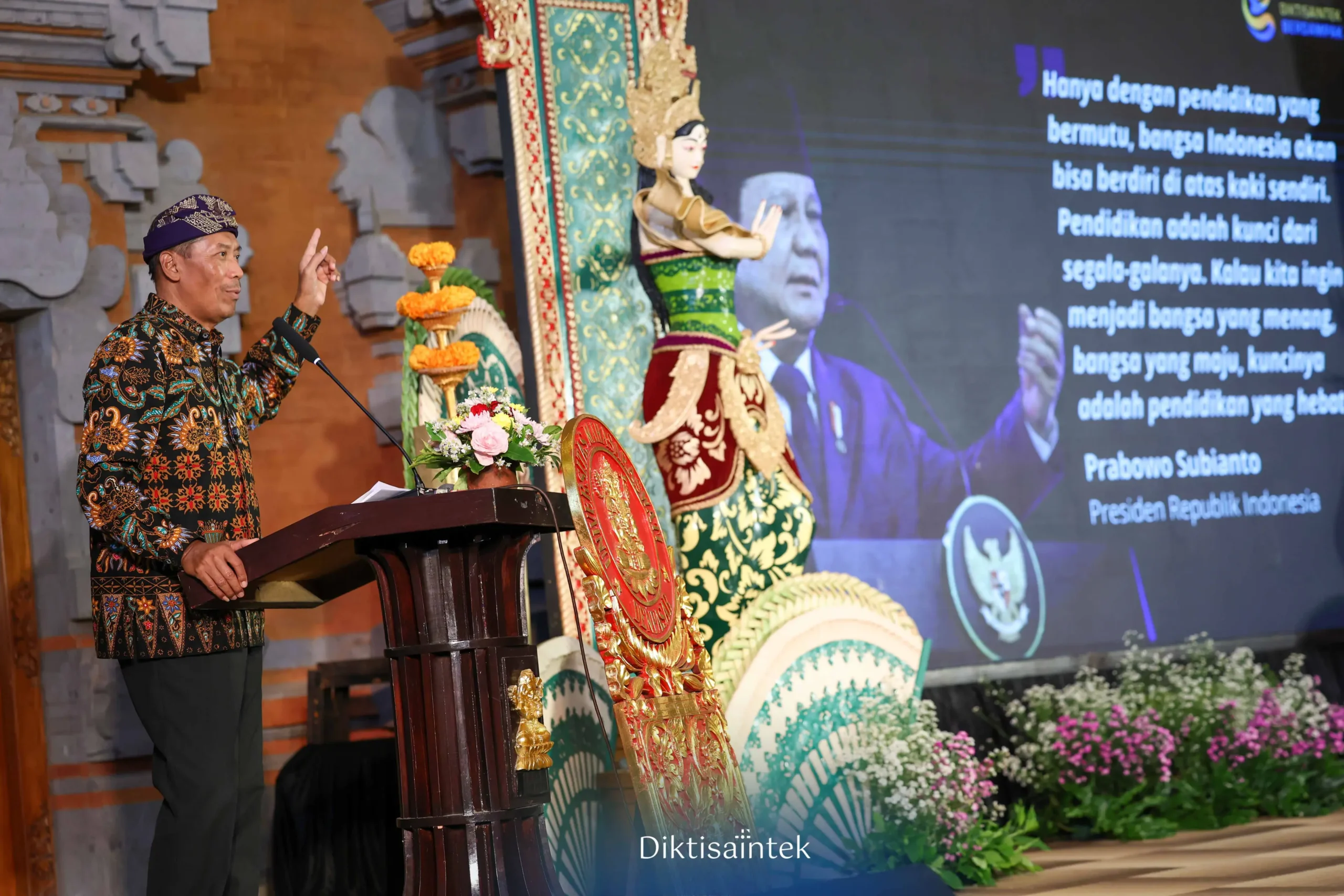 Wamendiktisaintek: Perguruan Tinggi Harus Beri Dampak Nyata bagi Masyarakat