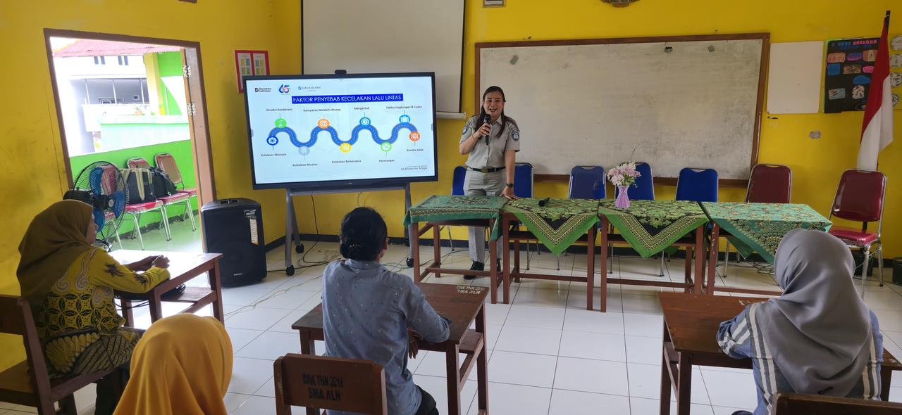 Jasa Raharja Gelar Program Pengajar Peduli Keselamatan Lalu Lintas di Yayasan Alhilal Ambon