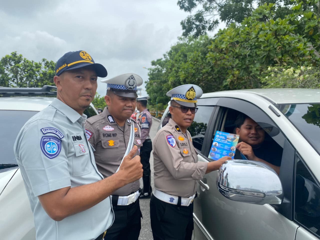Jasa Raharja Kanwil Riau Bersama Kepolisian dan Dishub Lakukan Operasi Gabungan Tertib Lalu Lintas di Kuantan Singingi Dan Siak