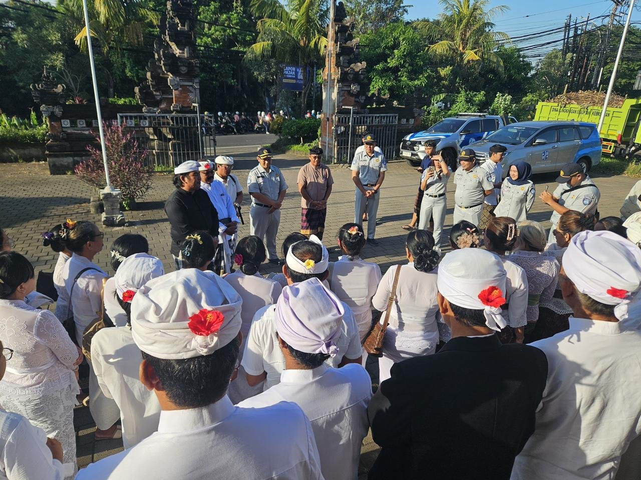 Jasa Raharja Wilayah Bali Bersama MDA Bali Fasilitasi Tangkil Gratis ke Pura Besakih, Wujud Nyata Pelayanan dan Kepedulian kepada Masyarakat