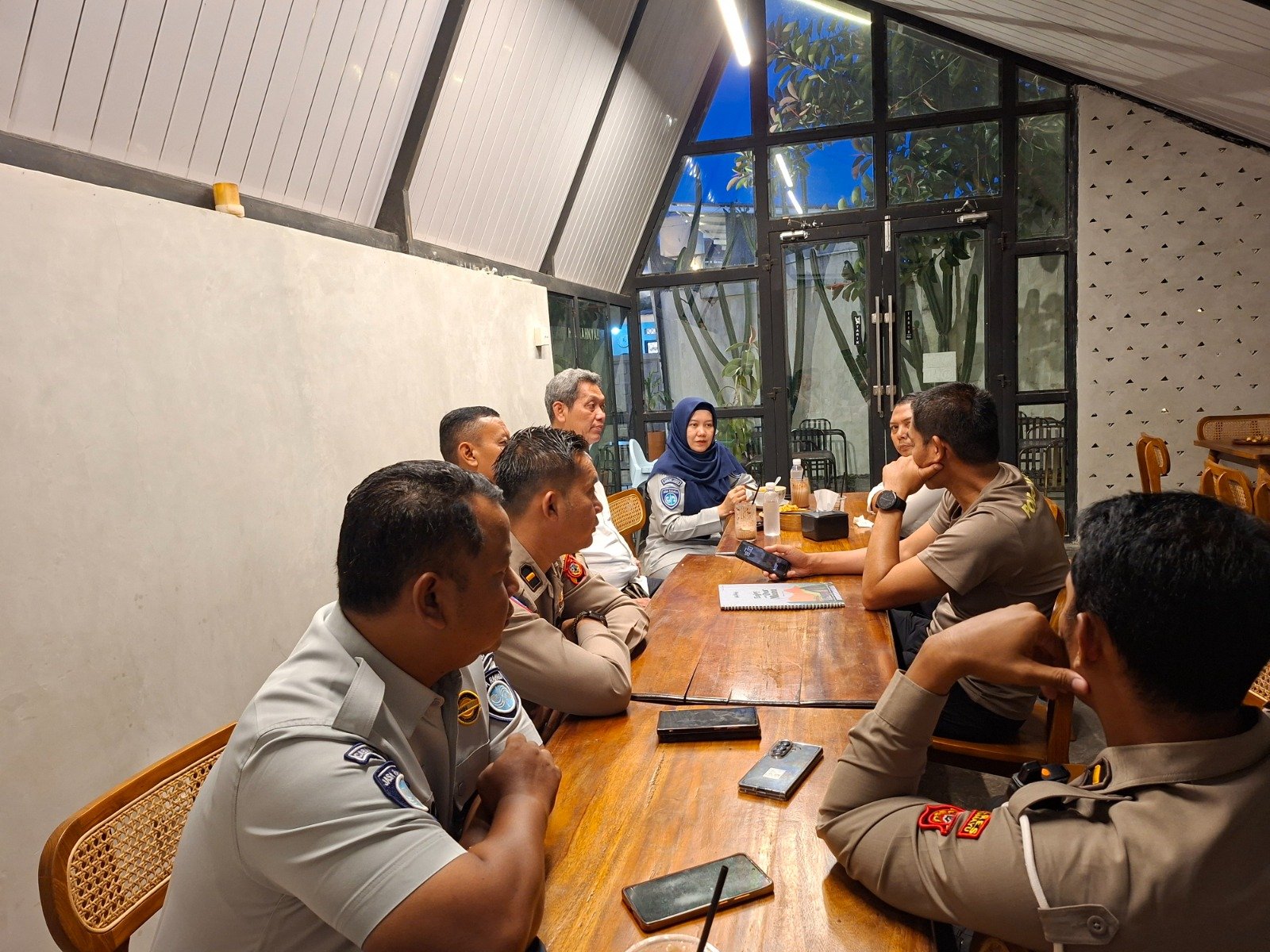 Perkuat Sinergi, Tim Pembina Samsat Induk Indramayu Koordinasi Implementasi Penanganan Pengaduan Masyarakat