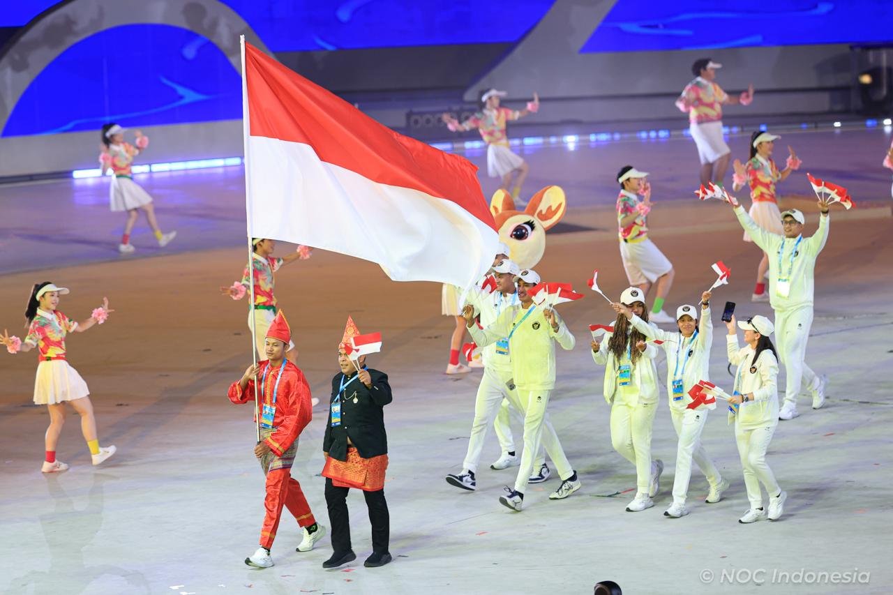 Busana Adat Riau dan Jambi Warnai Penampilan Indonesia di Asian Beach Games 2026