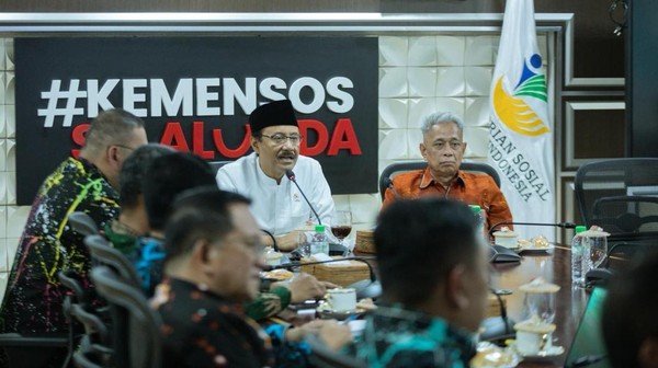 Sekolah Rakyat Diminta Siap PPDB, Mensos Tekankan Evaluasi dan Prestasi Siswa