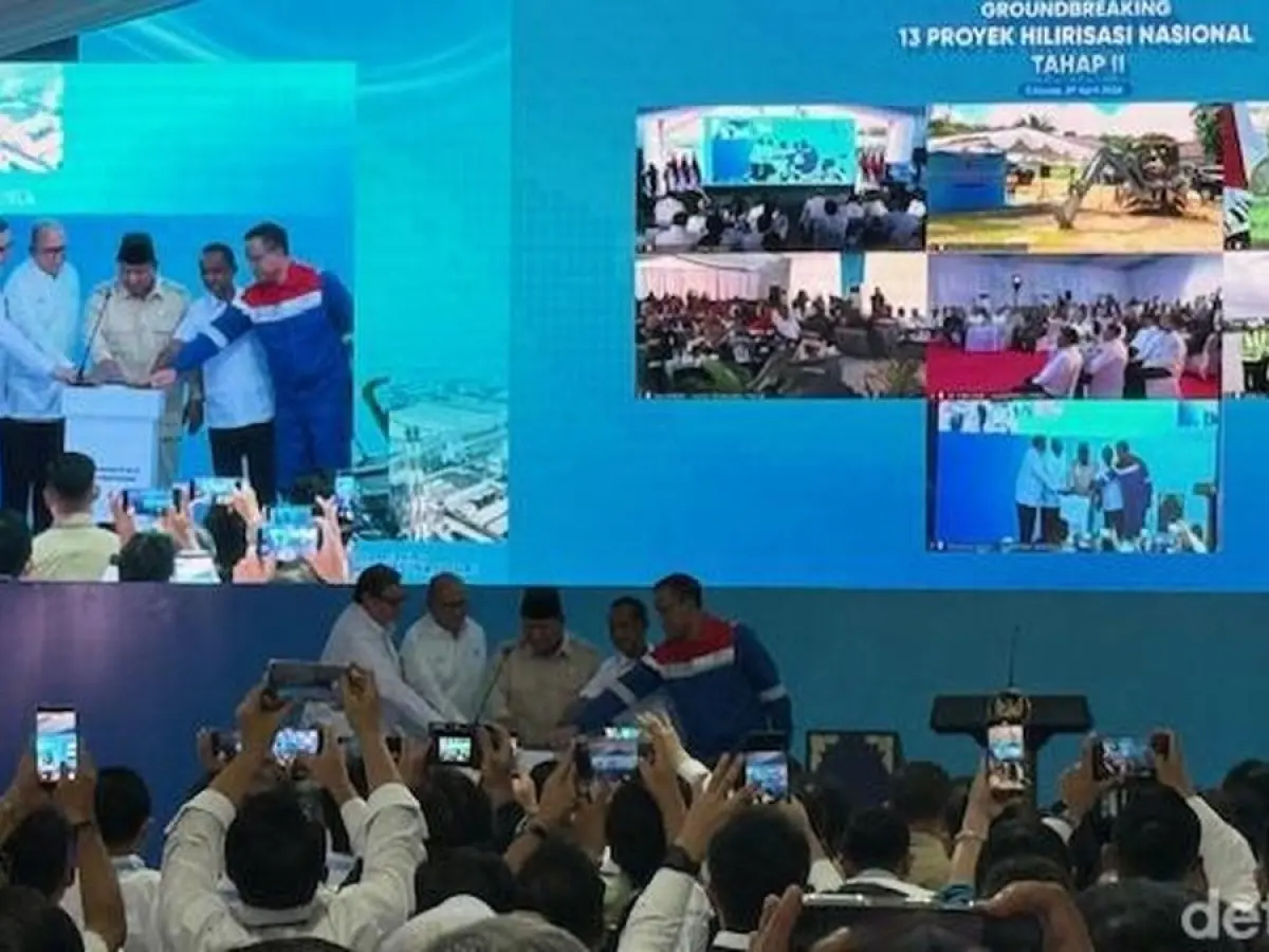 Prabowo Resmikan 13 Proyek Hilirisasi Tahap II, Dorong Nilai Tambah Industri