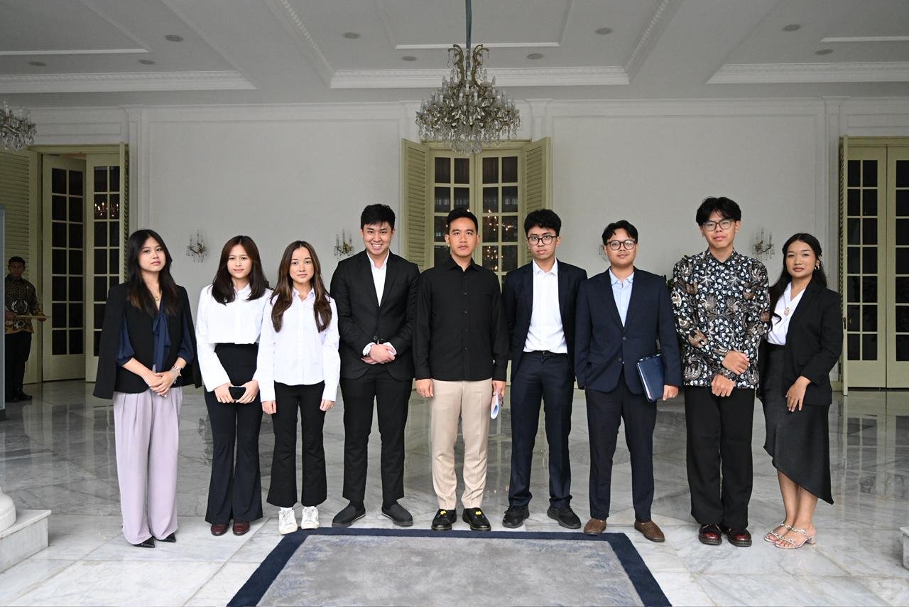 Gibran: Literasi AI Harus Merata untuk Antisipasi Dampak Teknologi