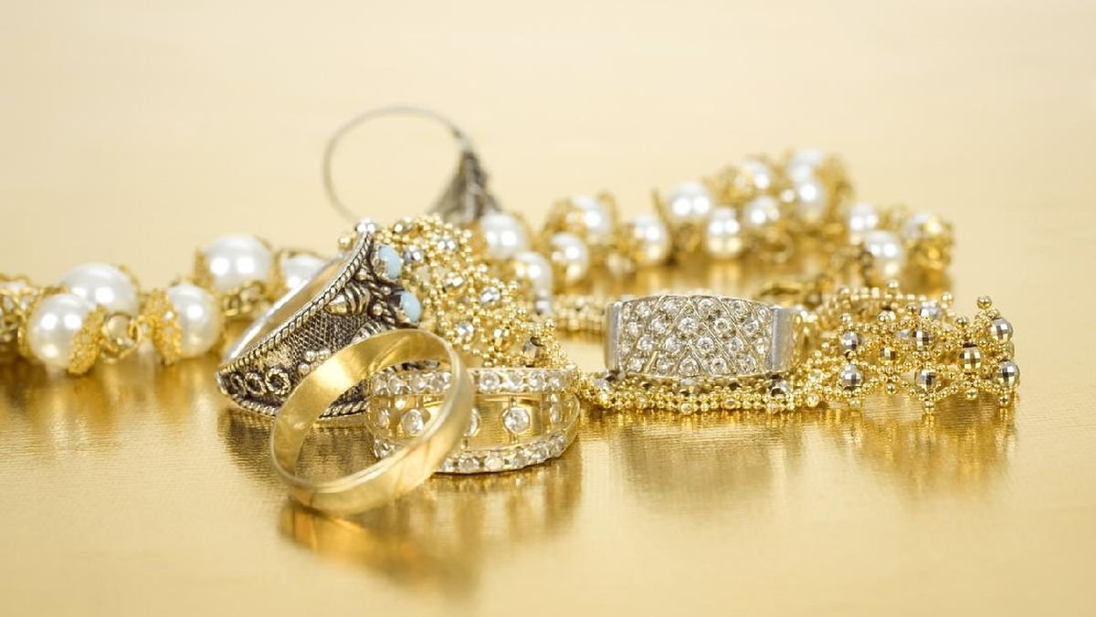 Update Harga Emas Perhiasan Hari Ini 8 April 2026 di Lakuemas & Raja Emas