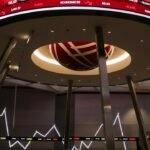 IHSG Dibuka Menguat 24,22 Poin ke Level 7.096