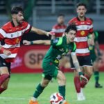 Tavares Keluhkan Finishing dan Cedera Usai Persebaya Tumbang 1-2