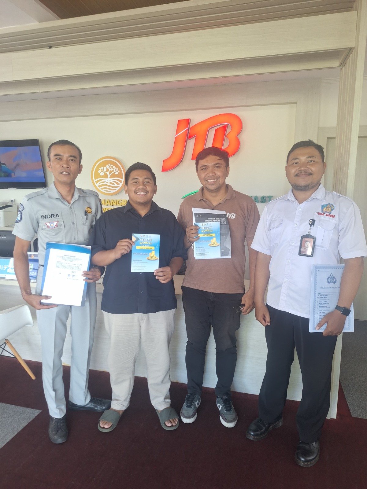 Perkuat Kepatuhan Pajak Kendaraan, Jasa Raharja Gelar Sosialisasi dan Penandatanganan Komitmen Bersama di PT JTB Indonesia
