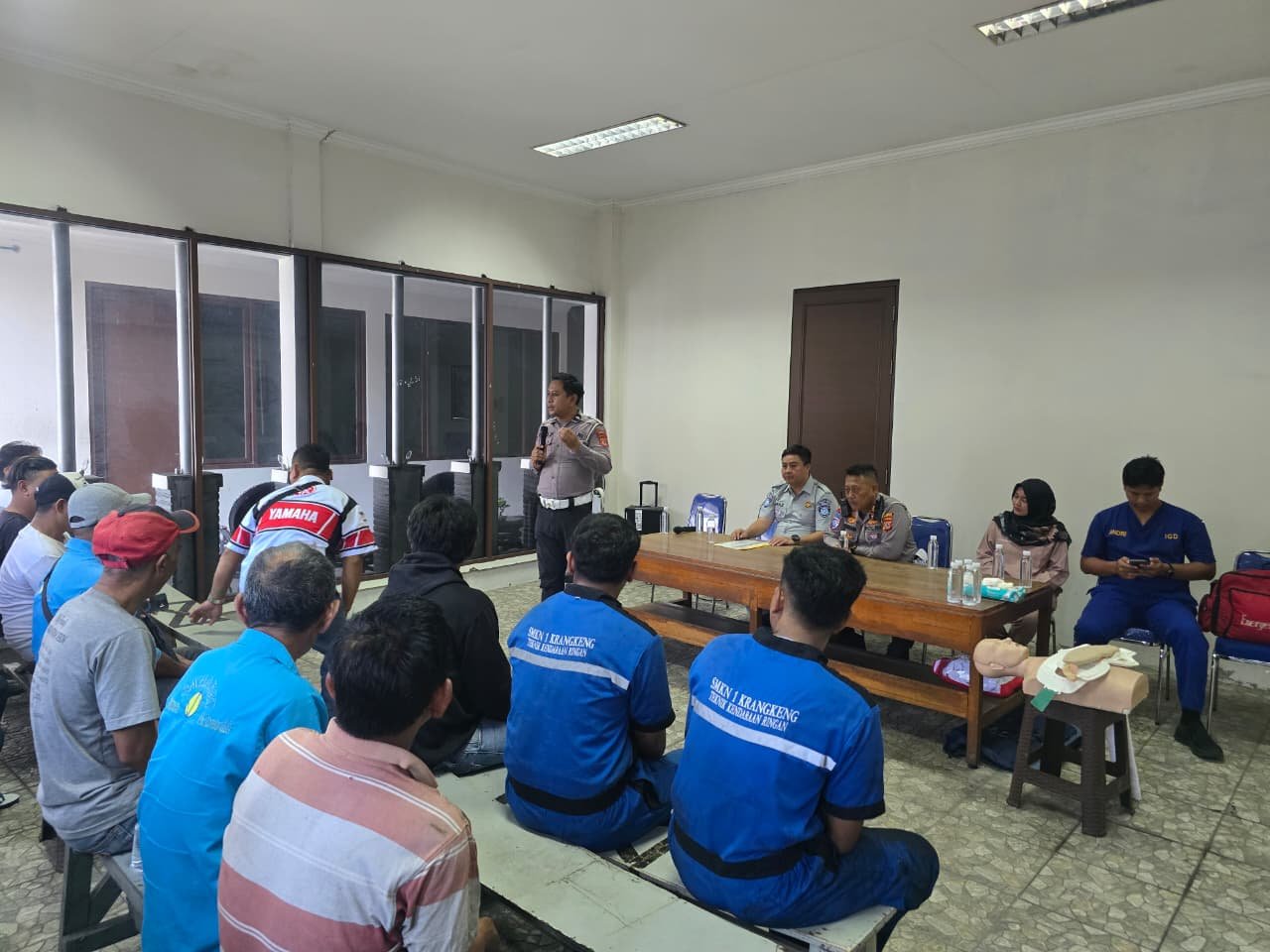 Tingkatkan Kesiapsiagaan Masyarakat, Jasa Raharja Cabang Cirebon Gelar Pelatihan Pertolongan Pertama Gawat Darurat (PPGD) Di PT Sahabat Prima Abadi Kota Cirebon