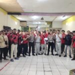 Jasa Raharja Sosialisasi Tertib Lalu Lintas dan Taat Pajak Kepada Kurir J&T Ponorogo