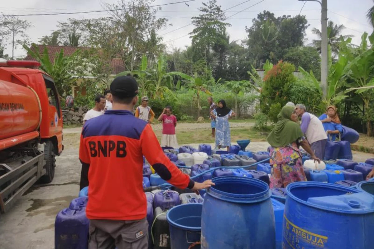 BPBD Bondowoso Mulai Salurkan Bantuan Air Bersih untuk Warga Terdampak Kekeringan