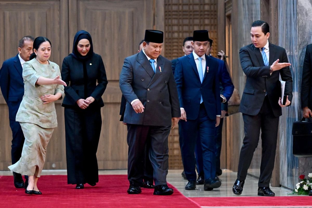 Prabowo dan Gibran Hadiri Paripurna DPR Bahas RAPBN 2027