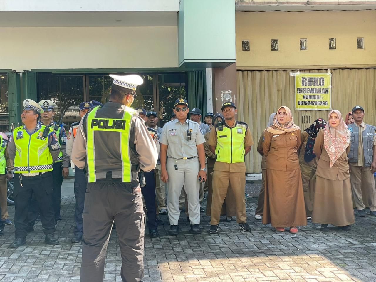 Tingkatkan Kepatuhan Masyarakat, Jasa Raharja NTB Ikuti Operasi Gabungan Bersama Mitra di Mataram