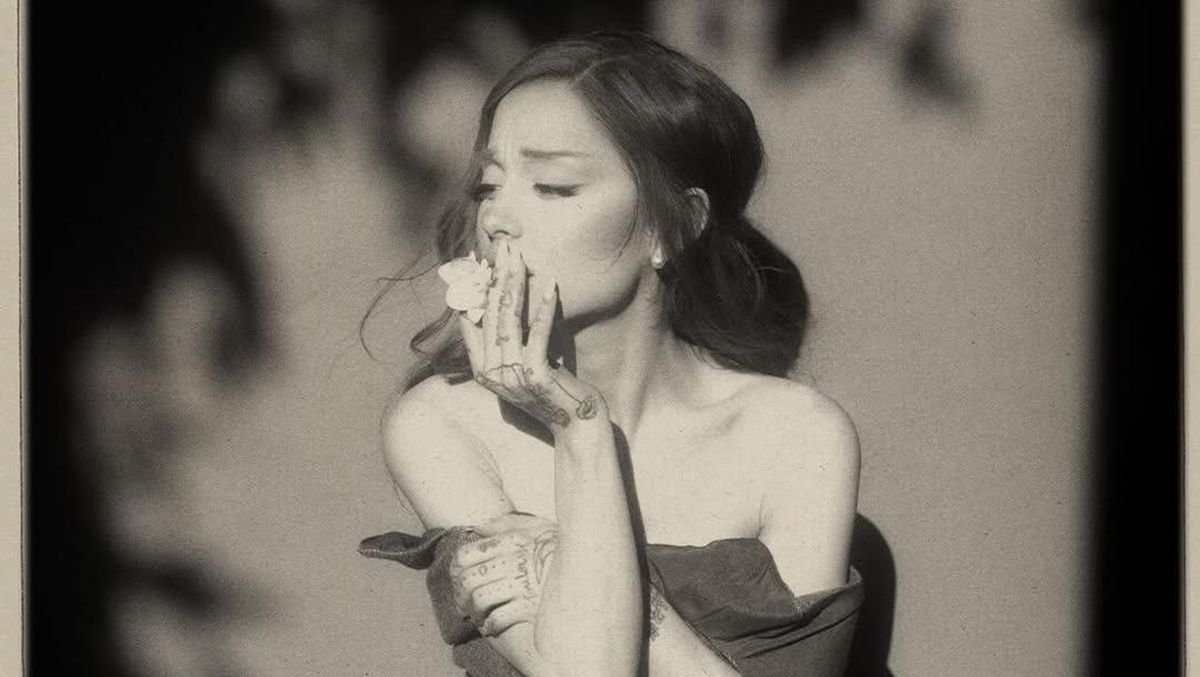 “Hate That I Made You Love Me” Tandai Comeback Ariana Grande