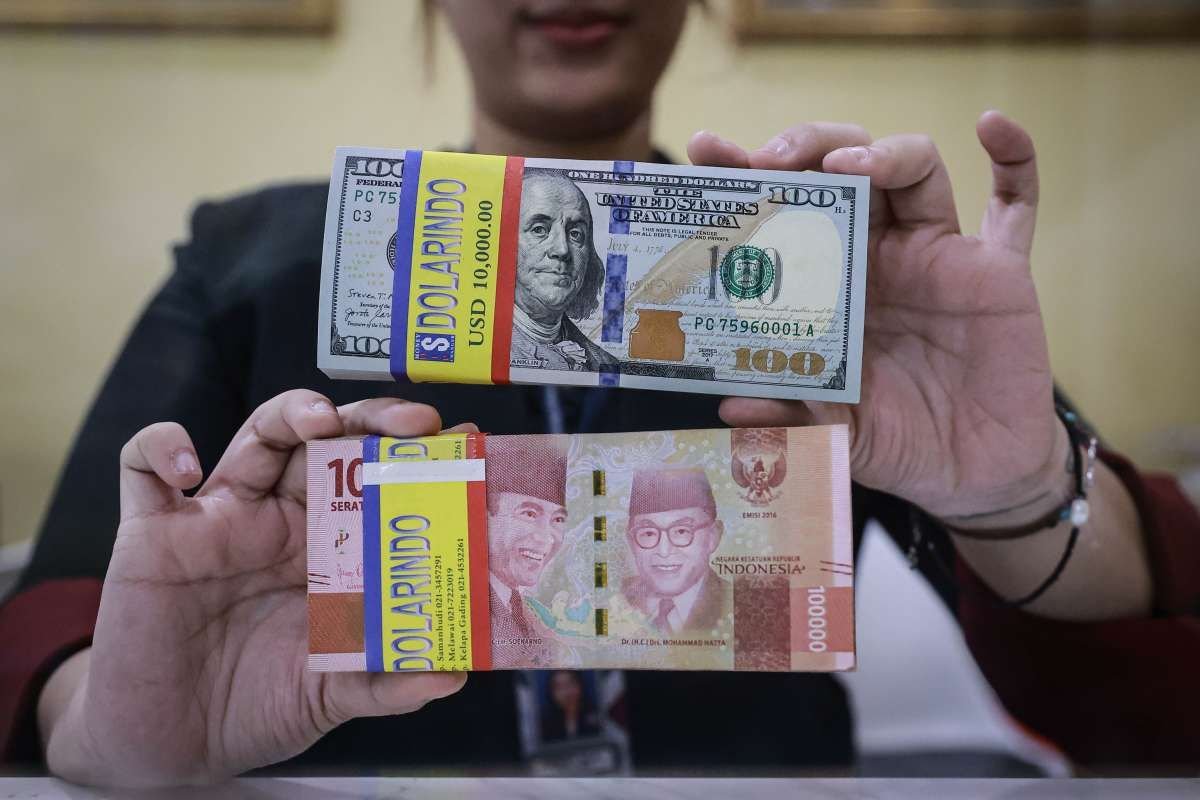 Kurs Rupiah Dibuka Turun 0,19 Persen terhadap Dolar AS