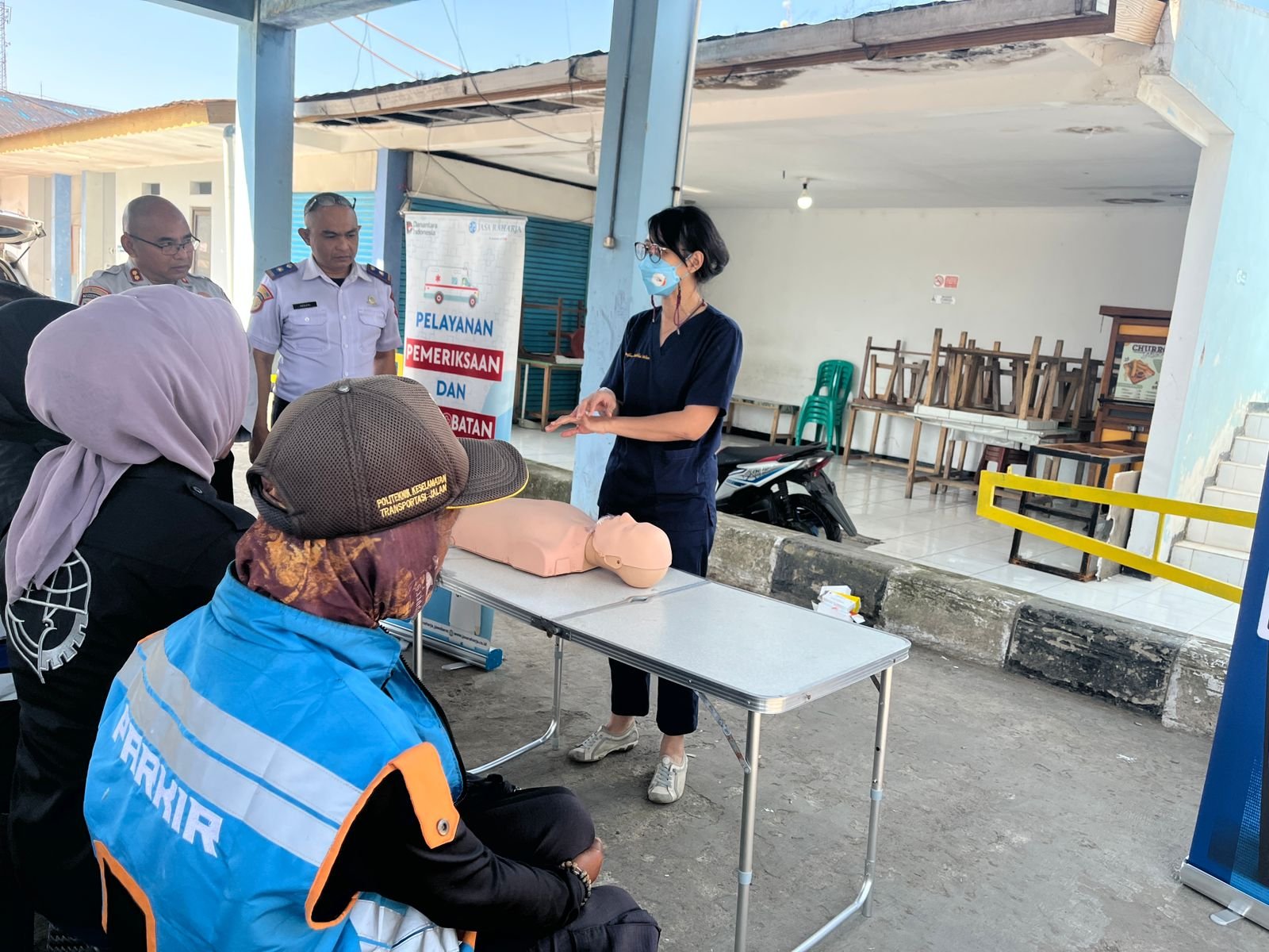 Jasa Raharja Kanwil Utama Jawa Barat Gelar Pengobatan Gratis dan PPGD di Terminal Lembang