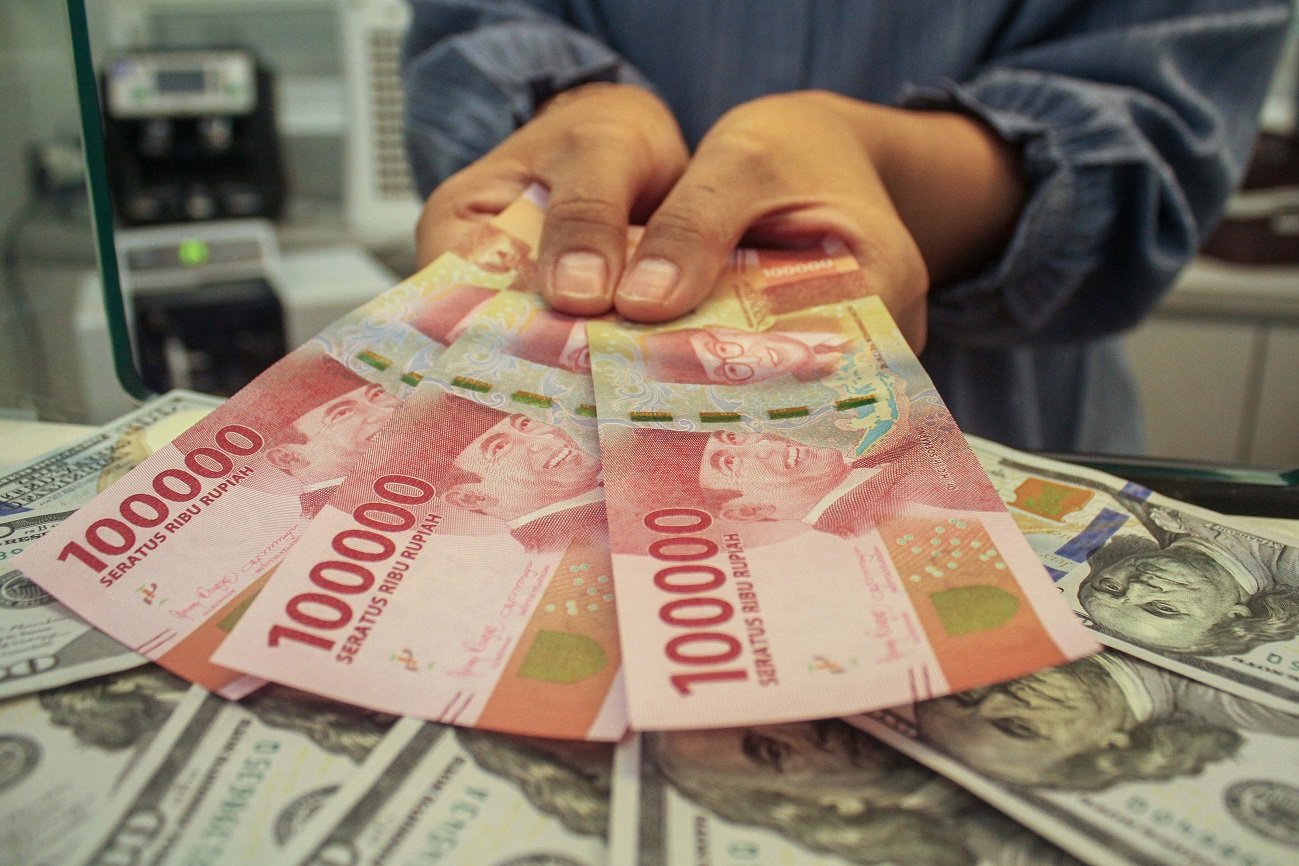 Kurs Rupiah Awal Pekan Tergelincir, Jadi Rp17.813 per Dolar AS