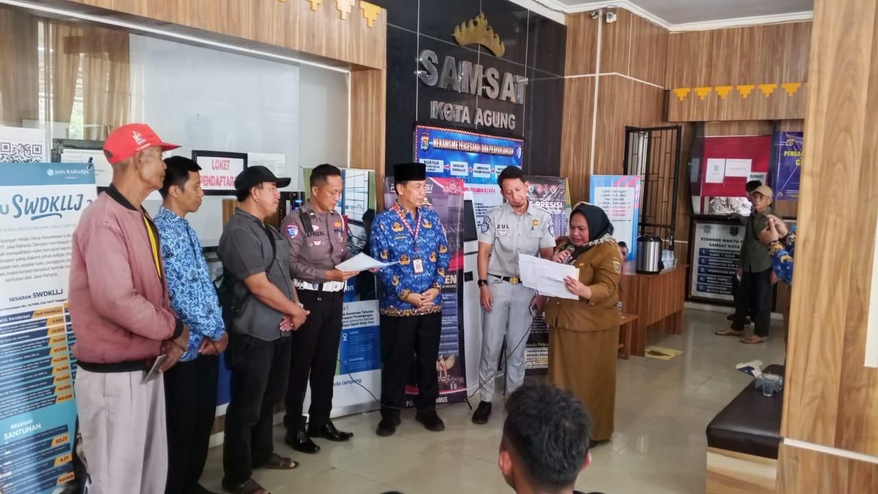 Samsat Tanggamus Berikan Apresiasi kepada Wajib Pajak Taat, Sosialisasikan Program Keringanan Pajak