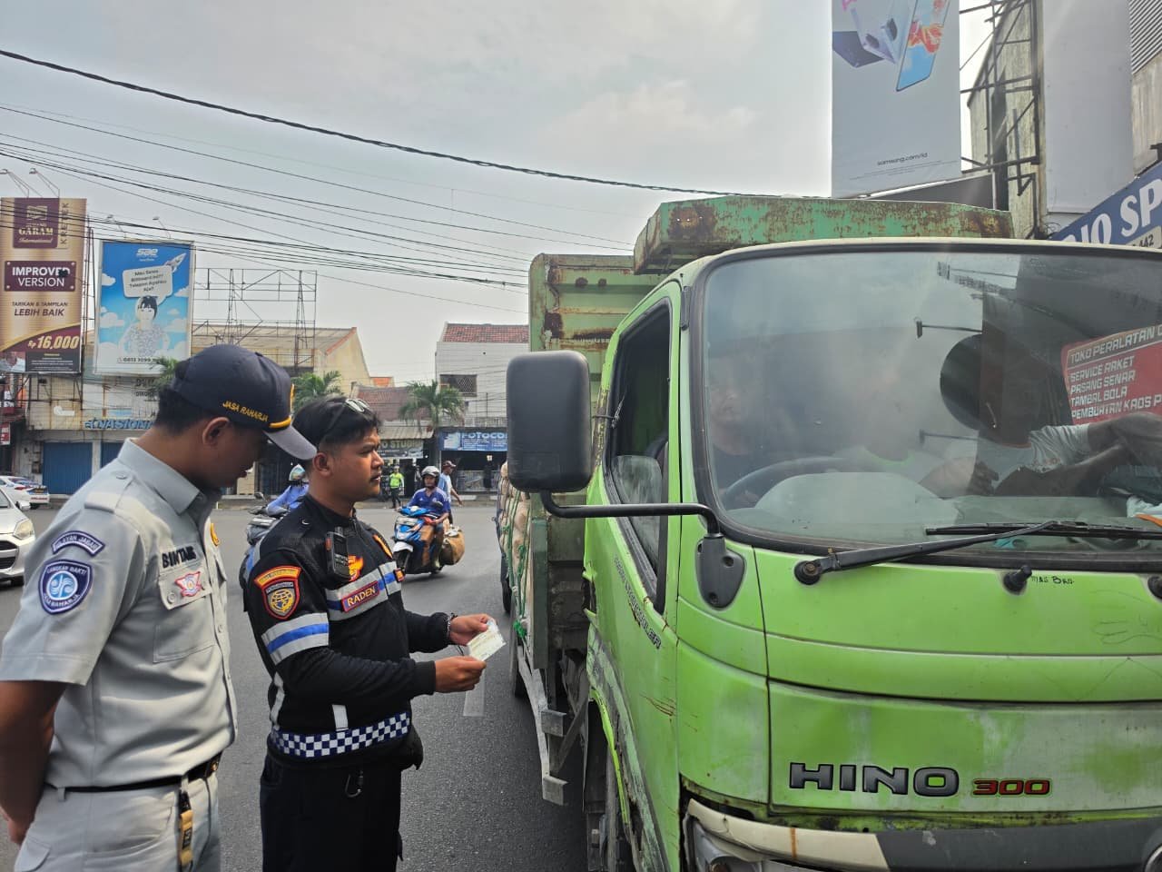 Jasa Raharja Bersama Tim Pembina Samsat Gelar Operasi Gabungan Pemeriksaan Kepatuhan Pajak Kendaraan Bermotor
