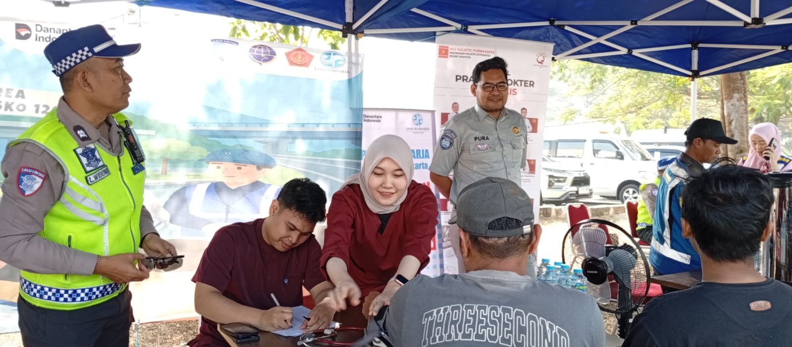 Jasa Raharja Dukung Ramp Check dan Pemeriksaan Kesehatan Pengemudi Angkutan Barang di Tol Cipularang