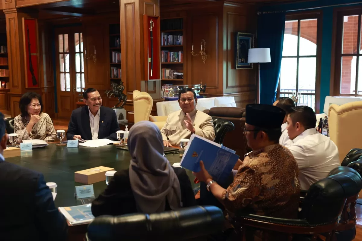 Prabowo Terima Laporan DEN, Bahas Ekonomi Nasional dan Percepatan GovTech