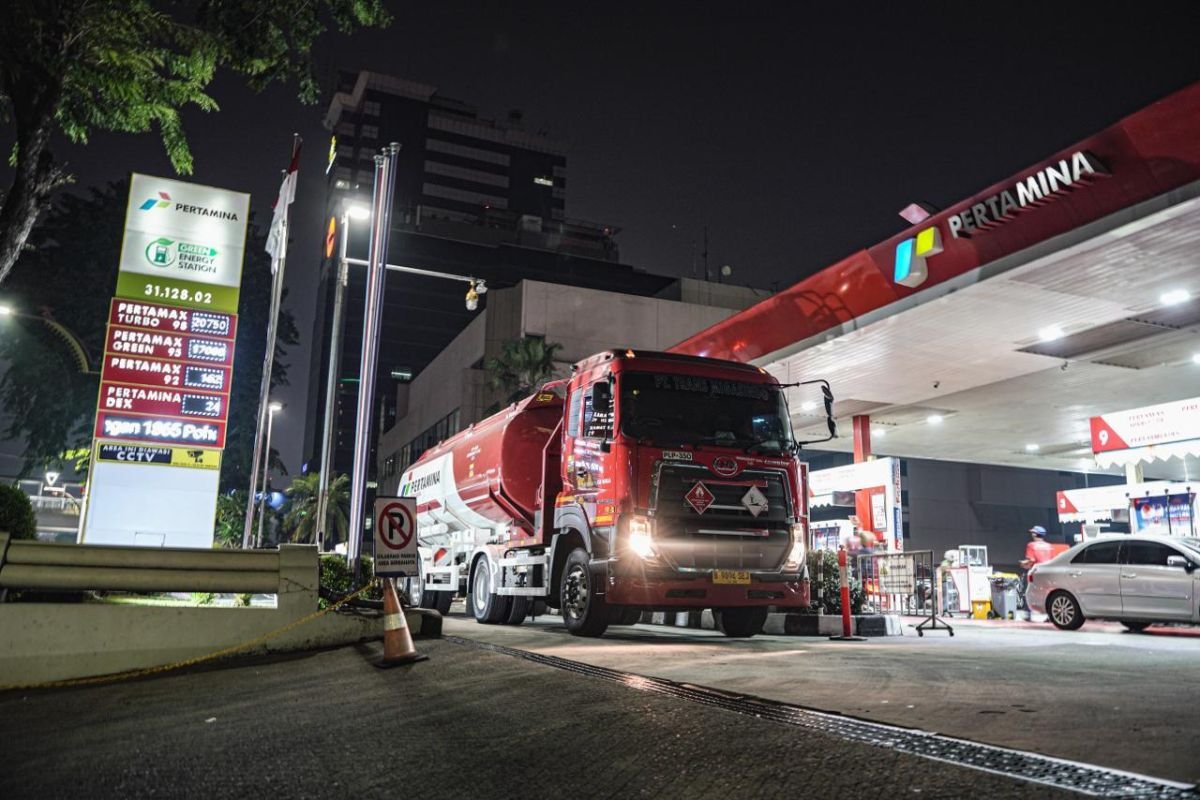 Pertamina Turunkan Harga BBM Nonsubsidi, Pertamax Turbo Kini Rp19.300 per Liter