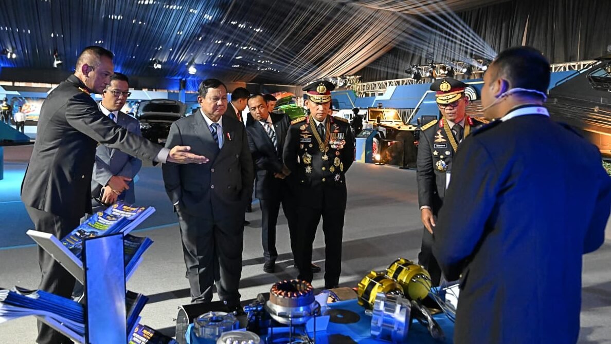 Pameran Bhayangkara Tampilkan Teknologi Lokal, Prabowo Apresiasi Karya Anak Bangsa