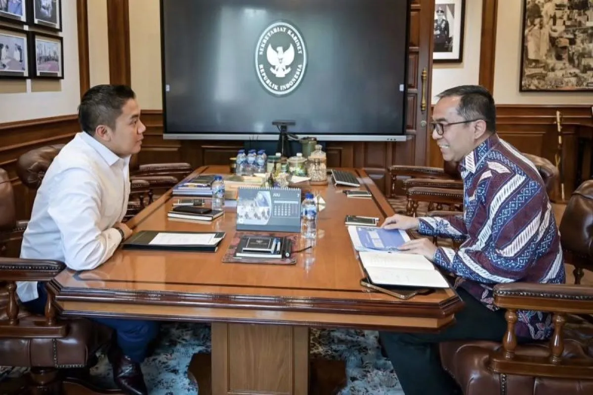 Seskab dan Mendiktisaintek Bahas Penguatan Beasiswa Garuda untuk Talenta Unggul
