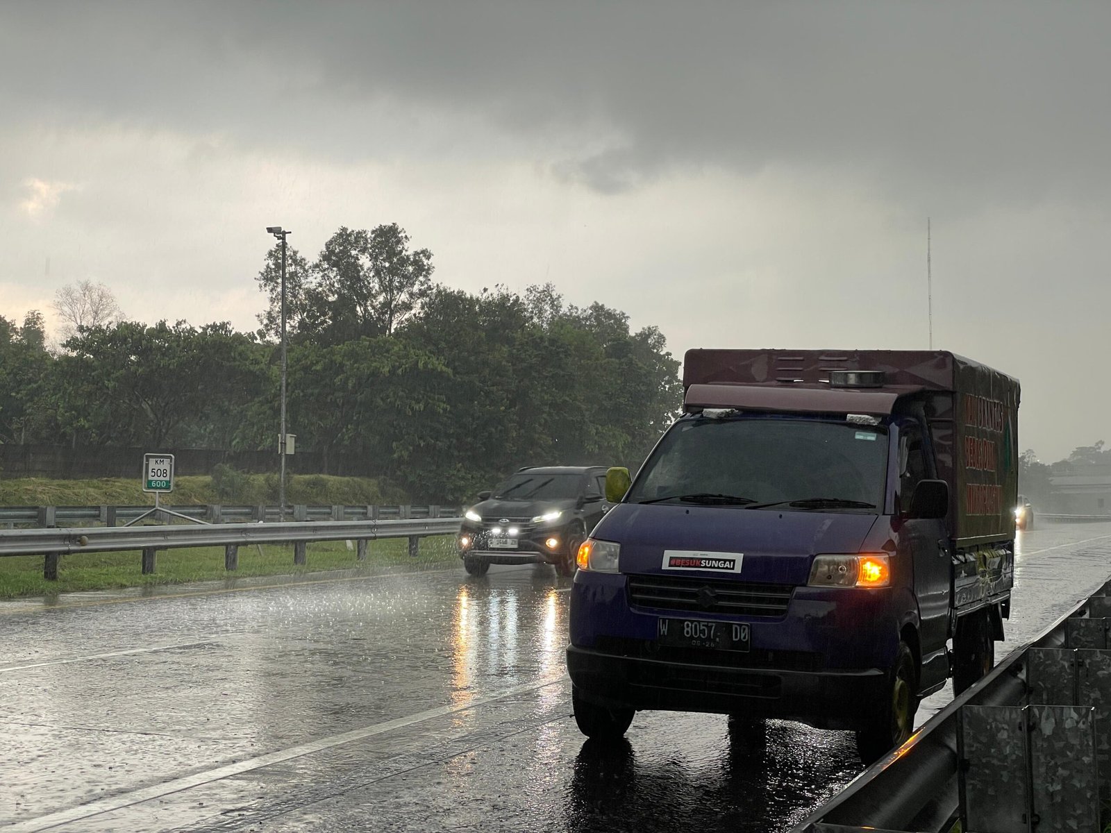Awal Pekan, BMKG Prediksi Sebagian Besar Wilayah Indonesia Diguyur Hujan Ringan