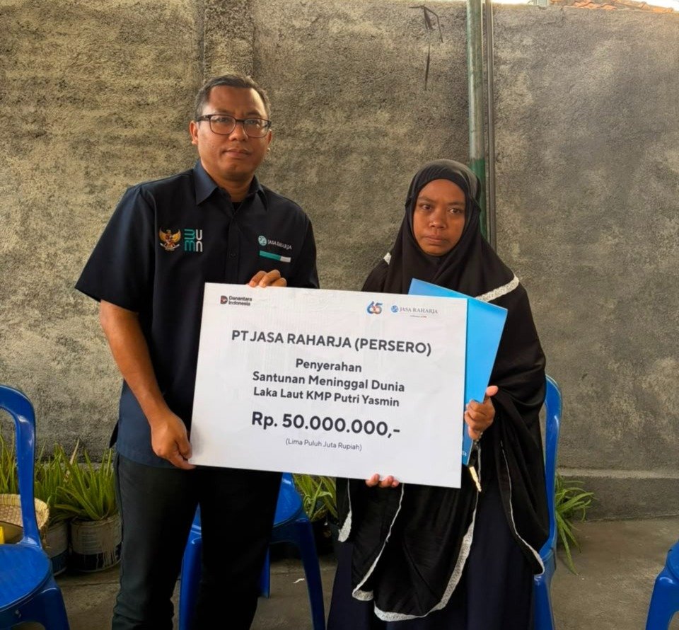 Hadir di Tengah Duka, Kepala Jasa Raharja NTB Serahkan Santunan Ahli Waris Korban KMP Putri Yasmin