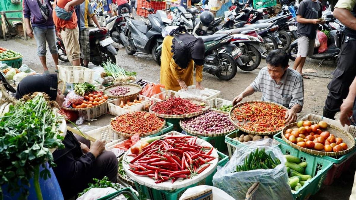 PIHPS: Harga Cabai Rawit Merah Rp45.150 per Kg, Telur Ayam Ras Rp24.000 per Kg
