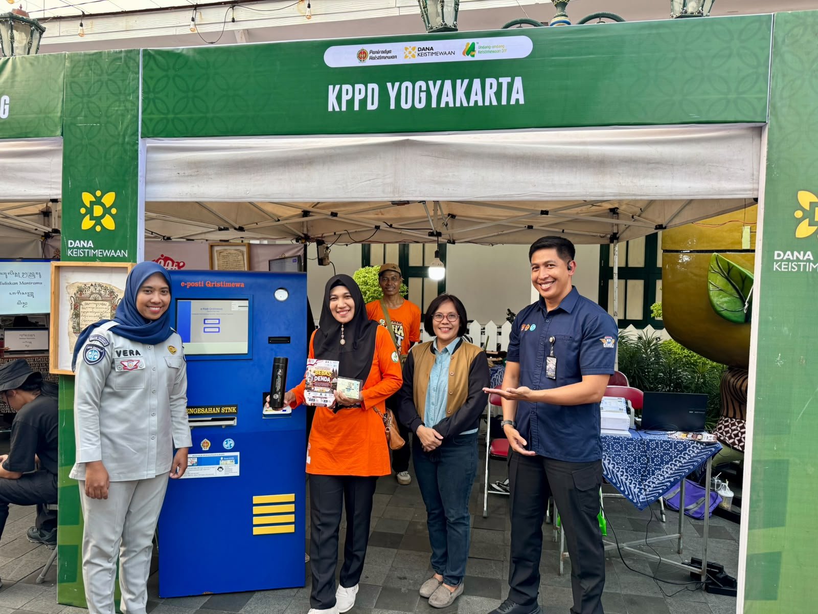 Godoor Pakmo Hadir di Malioboro, Bayar Pajak Kendaraan Semakin Mudah pada Malam Hari