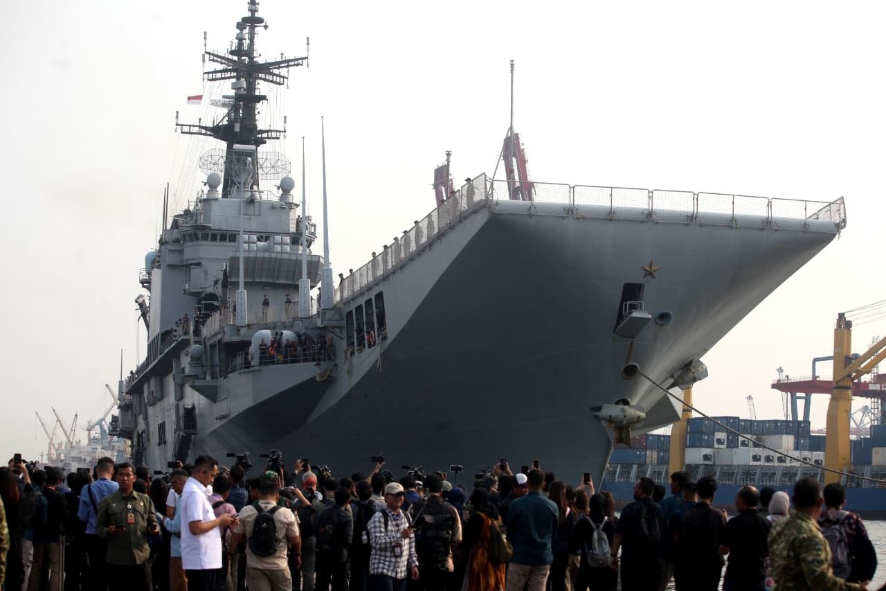Kapal Induk Giuseppe Garibaldi Masuk Jakarta, Dikawal Dua Kapal Perang TNI AL