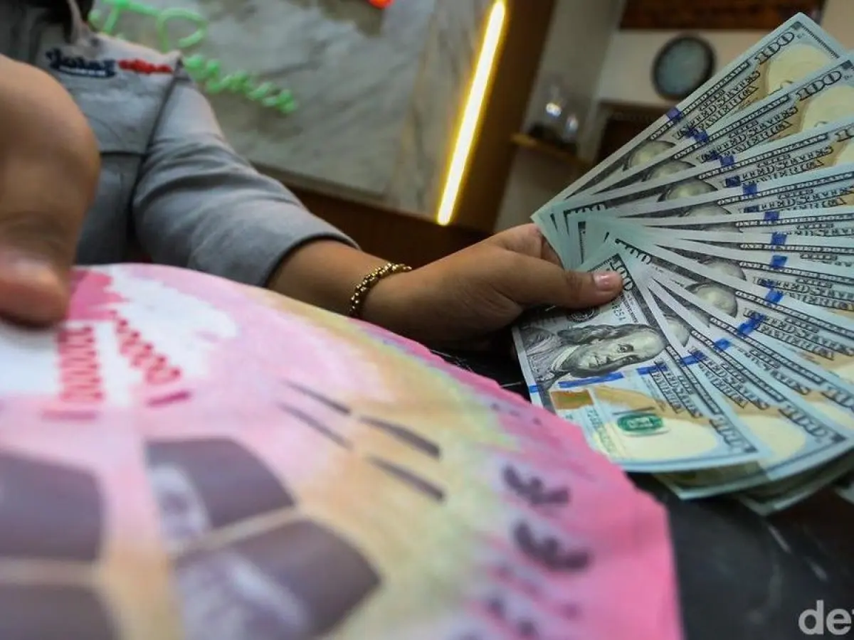 Rupiah Mendekati Level 18.000, Sentimen Ekonomi AS Jadi Perhatian