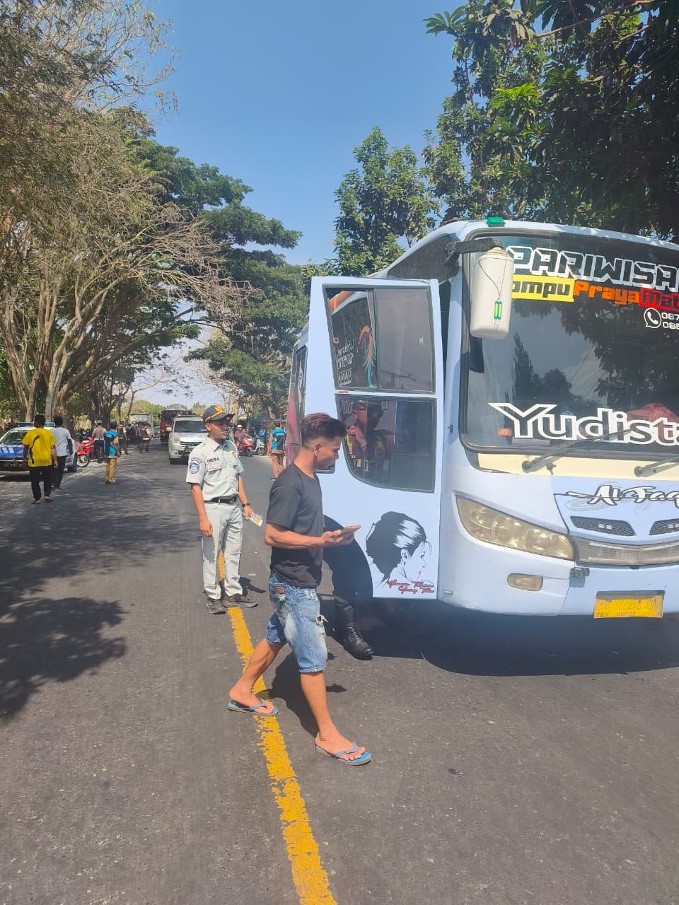 Jasa Raharja NTB Berpartisipasi Pada Operasi Gabungan di Lombok Tengah, Tingkatkan Kepatuhan Pajak dan Keselamatan Berkendara