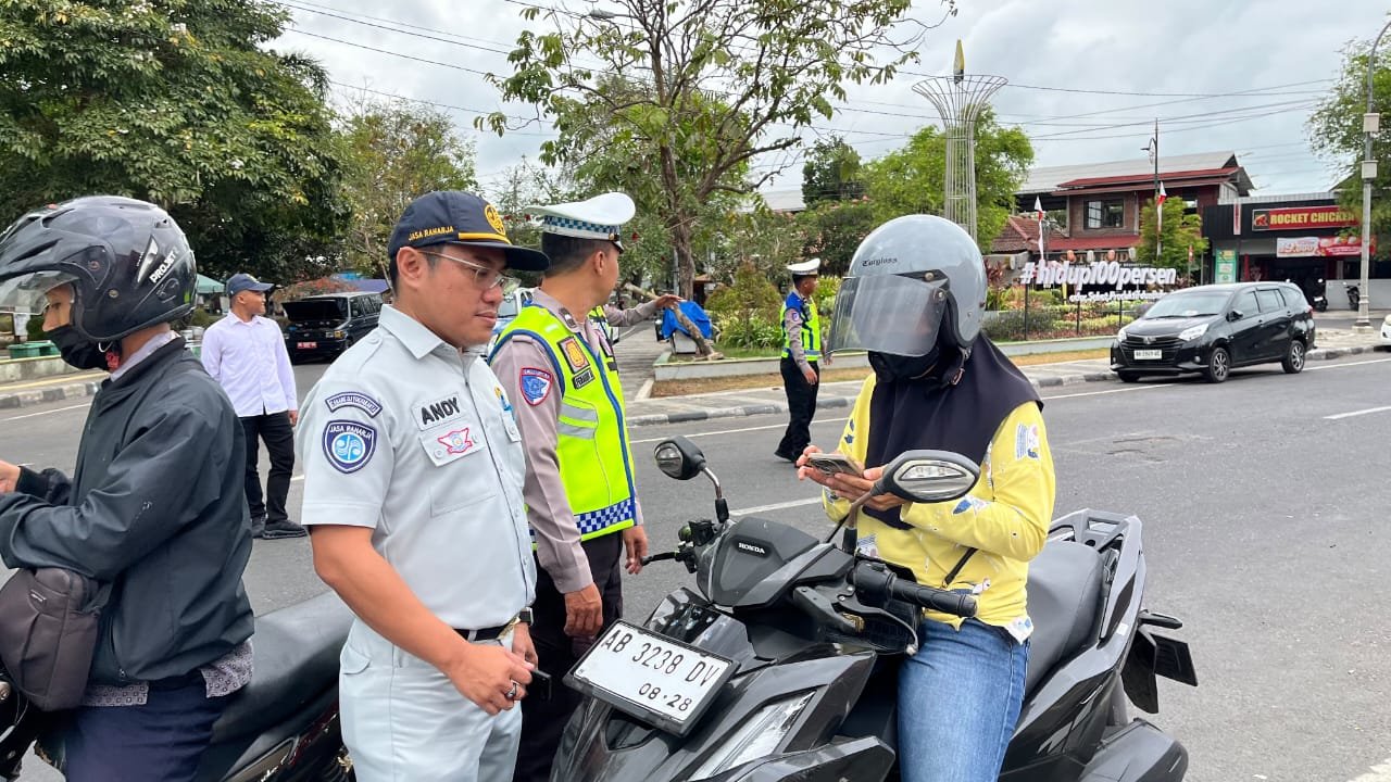 Jasa Raharja Bersama Tim Gabungan Gelar Operasi SIGAP, Dorong Kepatuhan Pajak Kendaraan di Kulon Progo