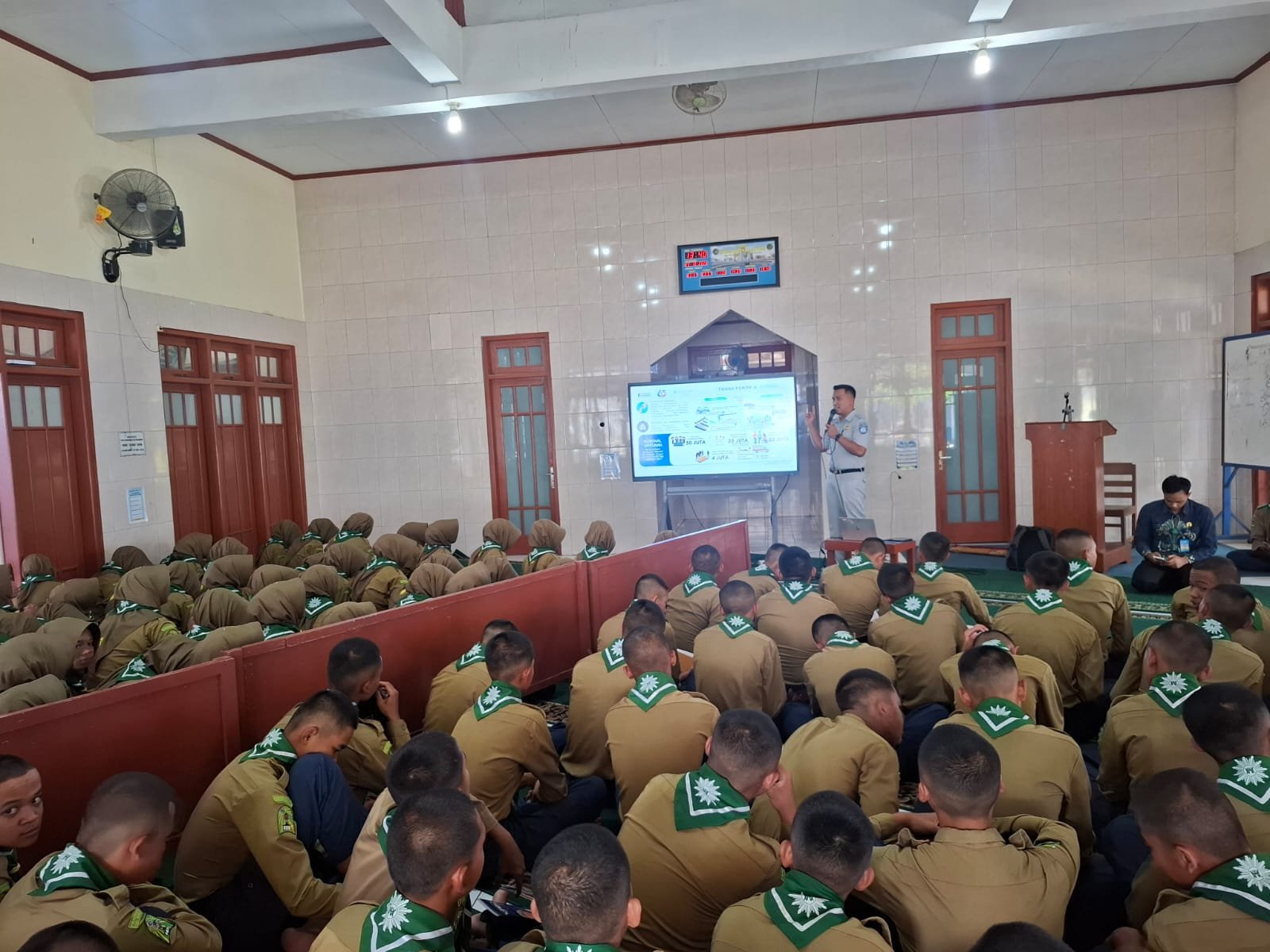 Jasa Raharja Cabang Magelang Laksanakan Pengajar Peduli Keselamatan Lalu Lintas Di SMK Muhammadiyah 2 Mertoyudan Kabupaten Magelang