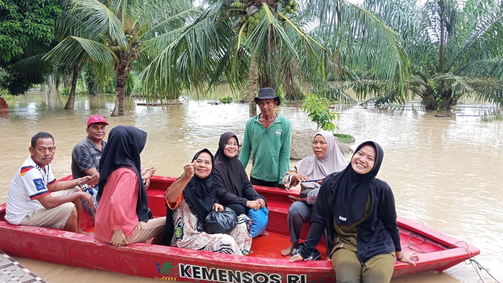 Banjir Rendam 18 Desa di Aceh Tamiang, Ratusan Warga Terpaksa Mengungsi