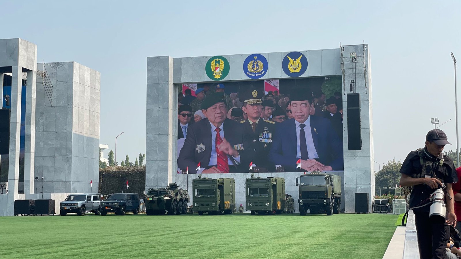Jokowi-SBY Hadir di HUT ke-81 TNI, Prabowo Pimpin Upacara