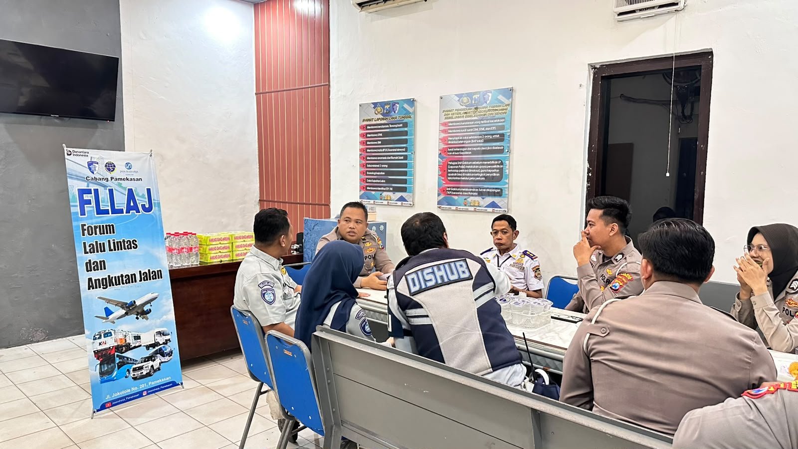 Jasa Raharja Cabang Pamekasan Perkuat Kolaborasi Keselamatan Jalan Melalui Forum Lalu Lintas dan Angkutan Jalan Di Kabupaten Bangkalan