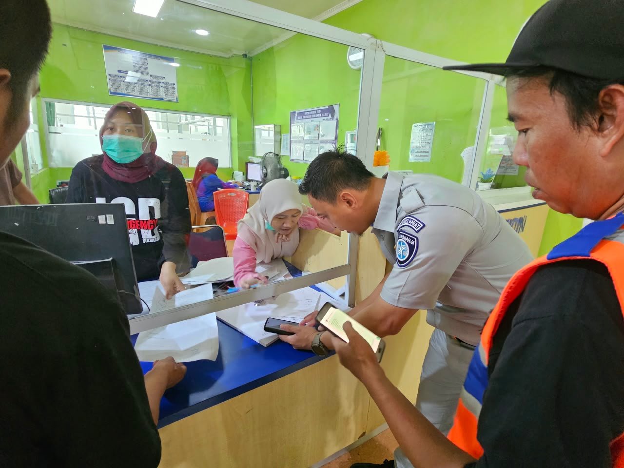 Jasa Raharja Cabang Mamuju Bergerak Cepat Pastikan Keterjaminan Korban Kecelakaan Tunggal Bus Neo Trans di Mamuju