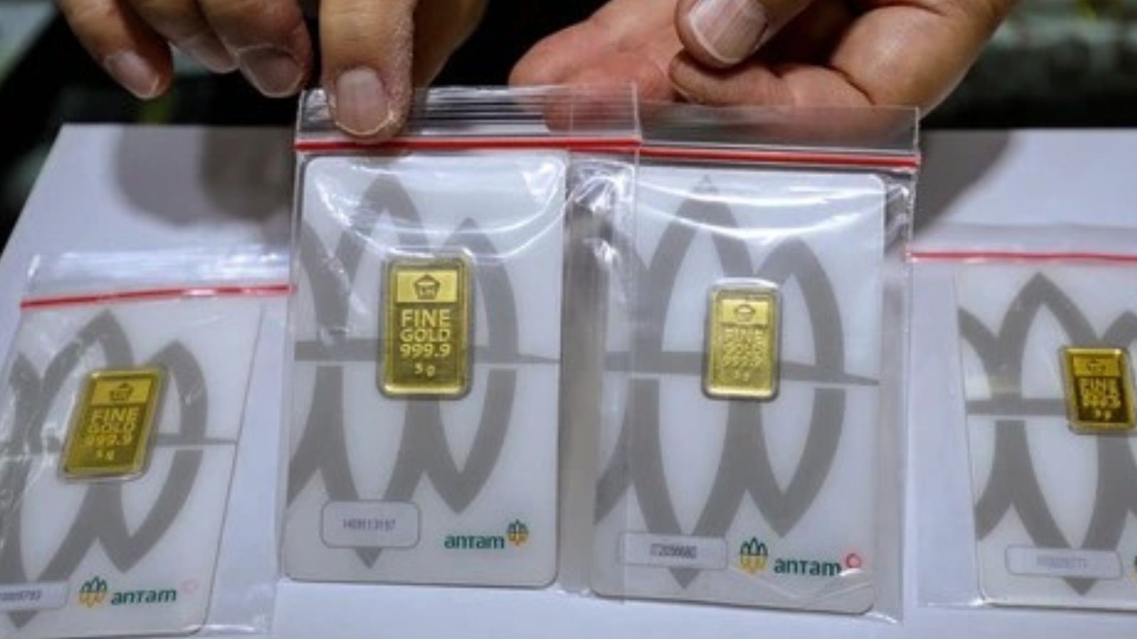 Harga Emas Antam Terbaru: Emas 1 Gram Rp2.550.000, Simak Daftar Harga Lengkapnya