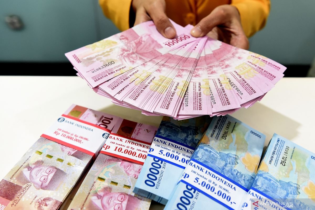 Rupiah Hari Ini Terkoreksi ke Rp18.139, Analis Prediksi Bergerak hingga Rp18.200